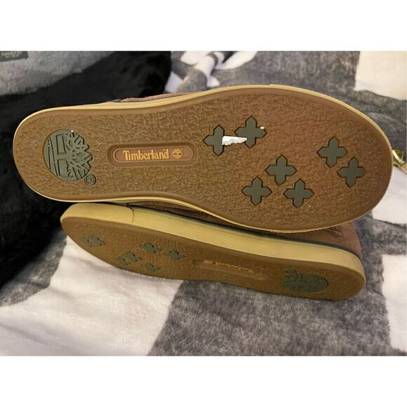 Timberland Deering Puffy Lace Up Boot. Women's size 9. - Picture 7 of 13